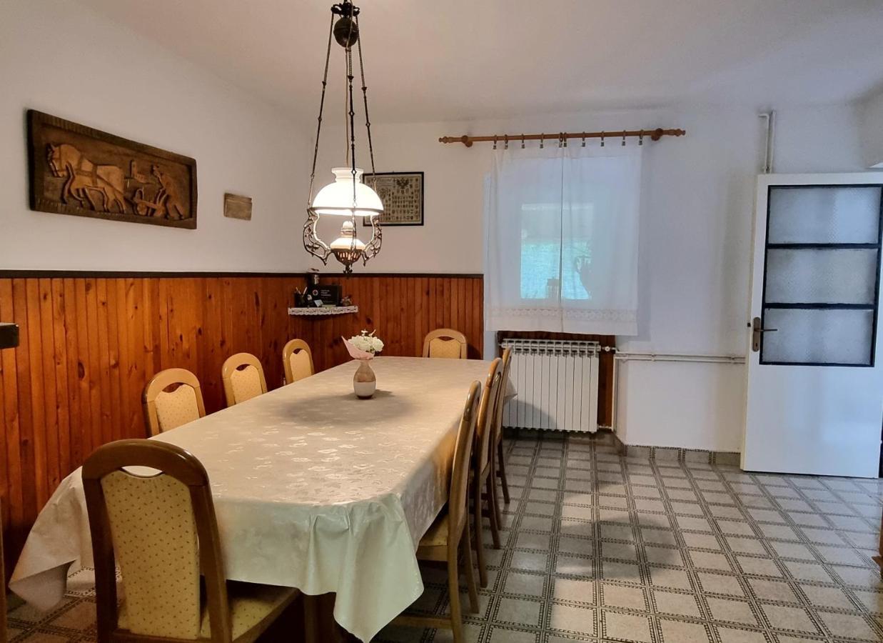Melanie Apartma *