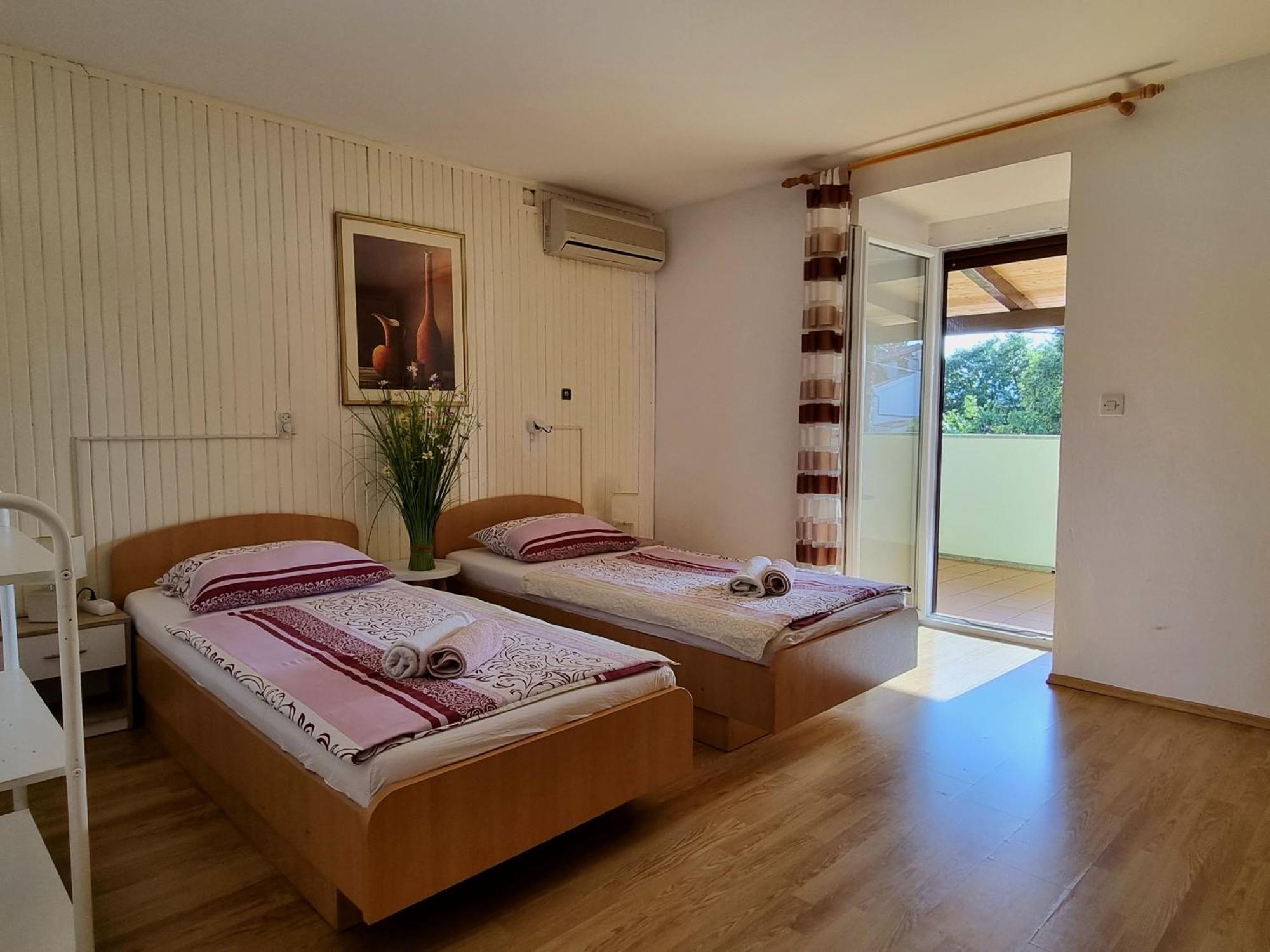 Apartma Melanie *